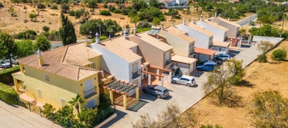 Moradia em banda T4 em Guia, Portugal N.º 122219 11