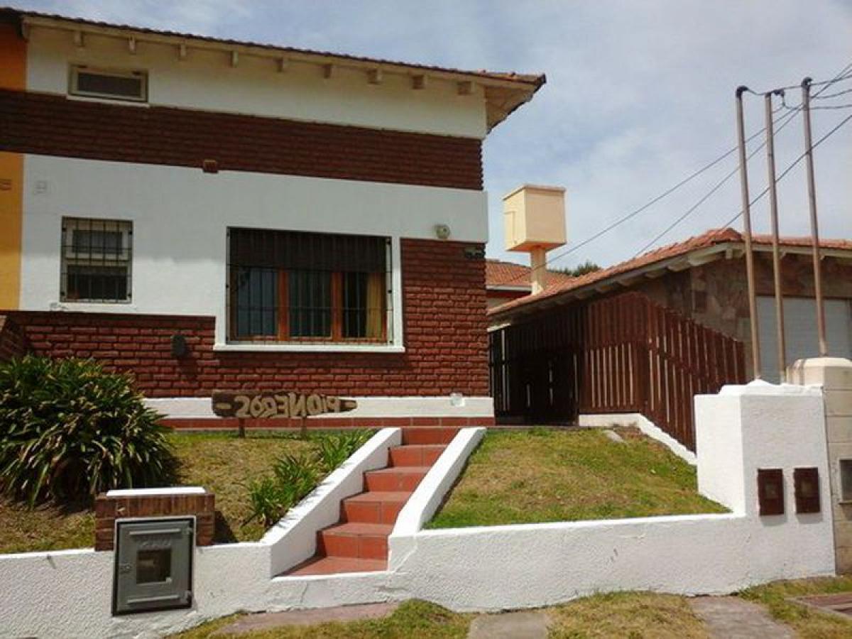 2 bedrooms Apartment in Mar del Plata, Argentina No. 99830