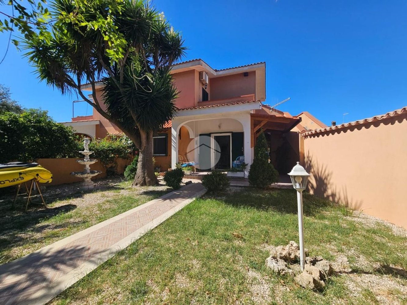 3 bedrooms Apartment in Ardea, Italy No. 375935