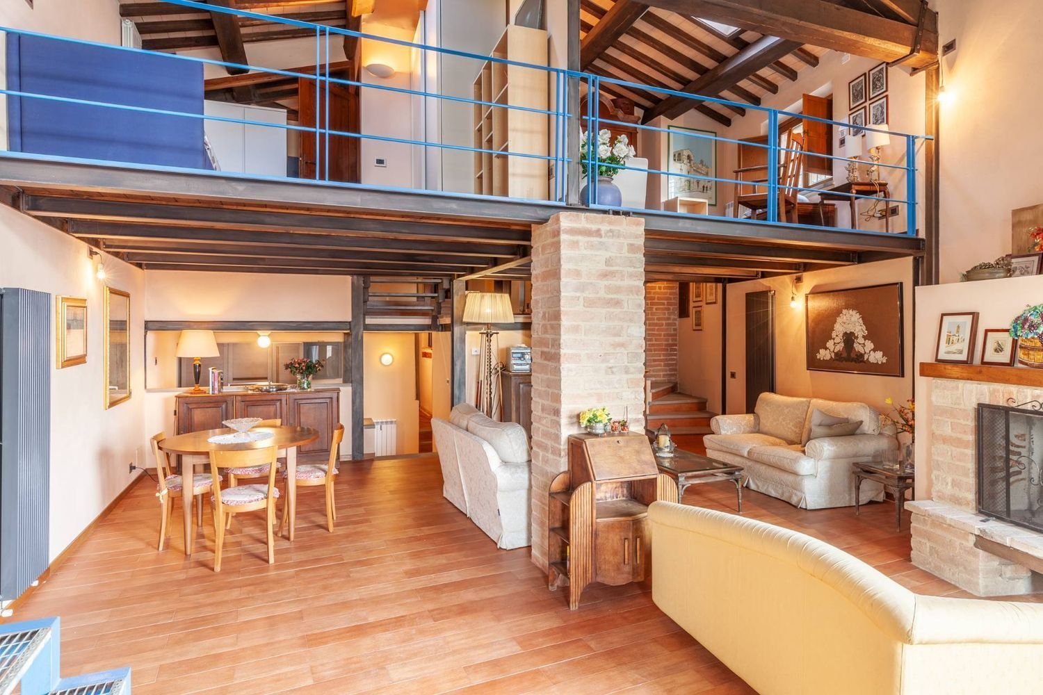 Квартира с 7 комнатами в Читта делла Пьеве, Италия № 229548