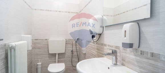 264m² Commercial property in Gattatico, Italy No. 329003 22