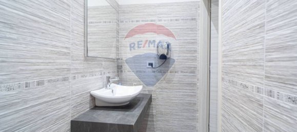 264m² Commercial property in Gattatico, Italy No. 329003 16