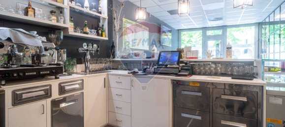 264m² Commercial property in Gattatico, Italy No. 329003 5