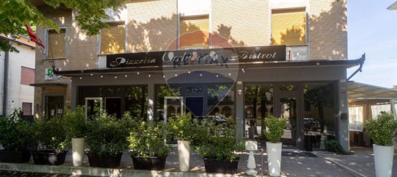 264m² Commercial property in Gattatico, Italy No. 329003 2