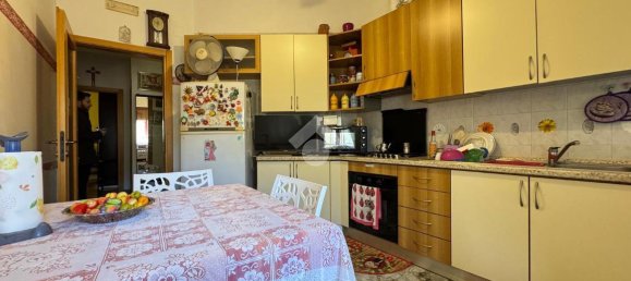 Квартира с 4 комнатами в Матера, Италия № 161067 7