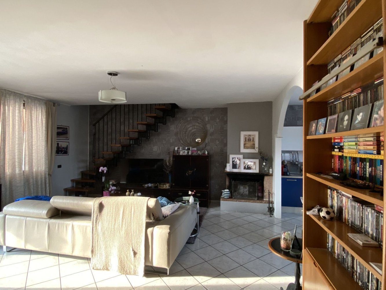 Villa de 4 habitaciónes en Romentino, Italy No. 153109