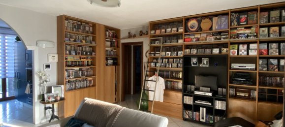 Villa de 4 habitaciónes en Romentino, Italy No. 153109 4