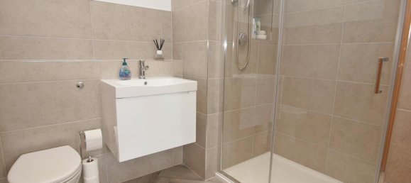 3 bedrooms Townhouse in Waterside, United Kingdom No. 1130 4