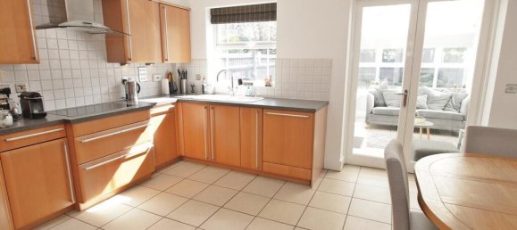 3 bedrooms Townhouse in Waterside, United Kingdom No. 1130 14