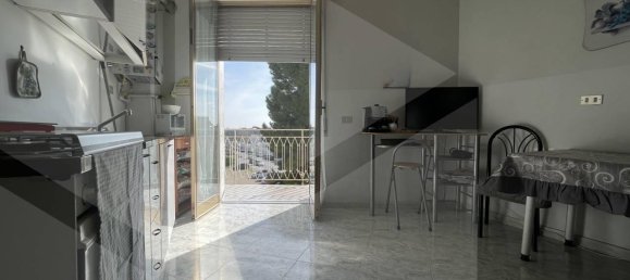 Квартира с 4 комнатами в Андрия, Италия № 16422 2