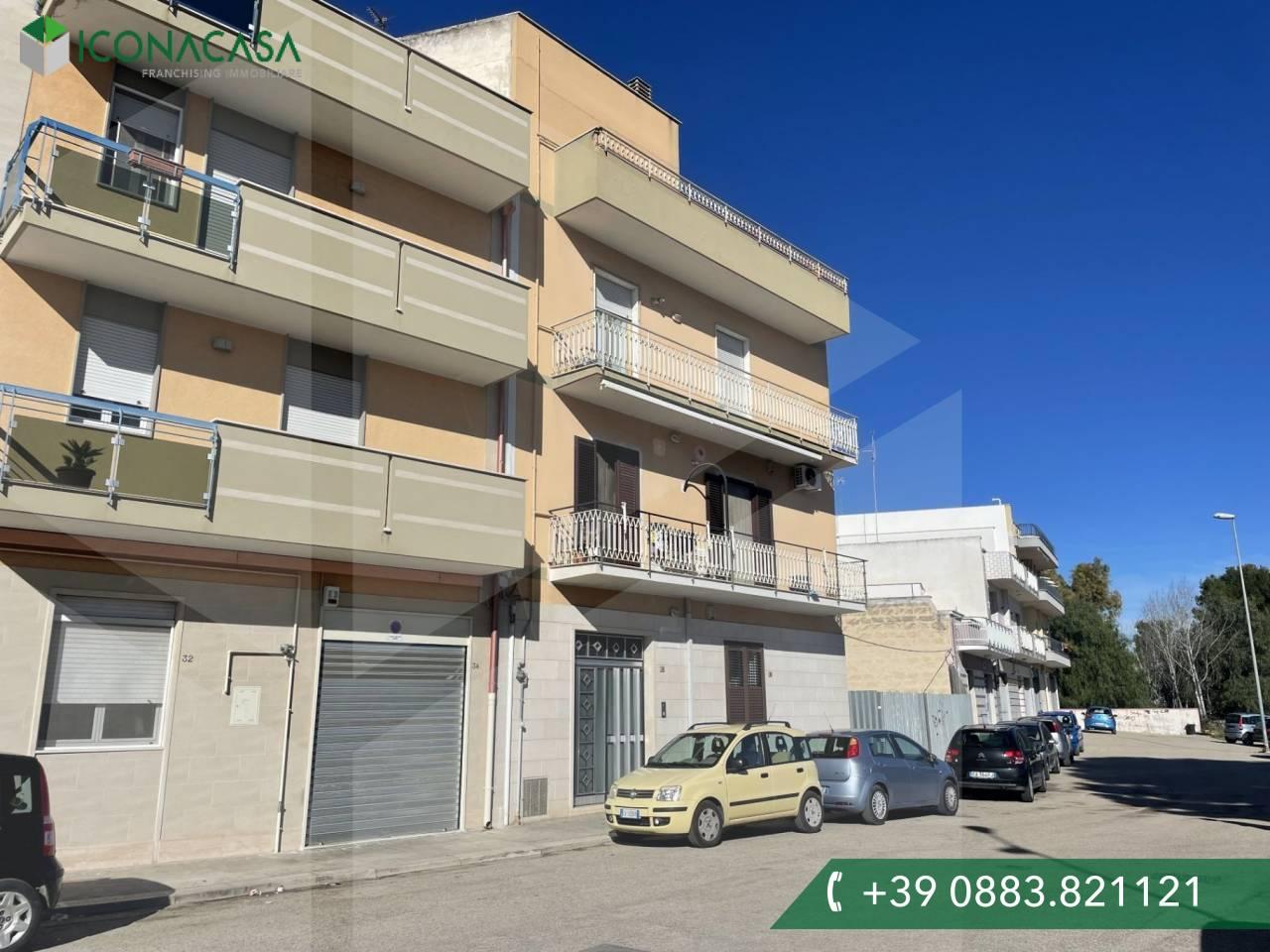 Квартира с 4 комнатами в Андрия, Италия № 16422