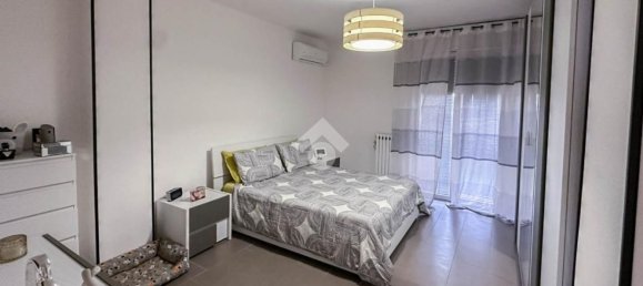 4 rooms Apartment in Carpi, Italy No. 271738 3