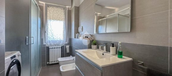 4 rooms Apartment in Carpi, Italy No. 271738 4