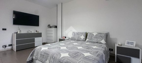 4 rooms Apartment in Carpi, Italy No. 271738 7