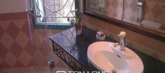 2 bedrooms House in Hai Ba Trung, Vietnam No. 1422 8