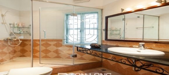 2 bedrooms House in Hai Ba Trung, Vietnam No. 1422 9