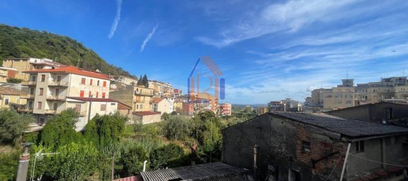 Дом с 4 спальнями в Ламеция Терме, Италия № 355148 11