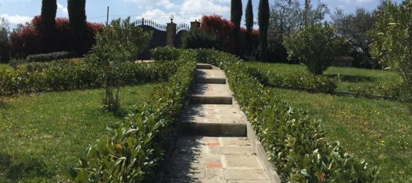 3 rooms Villa in Pontassieve, Italy No. 45360 4