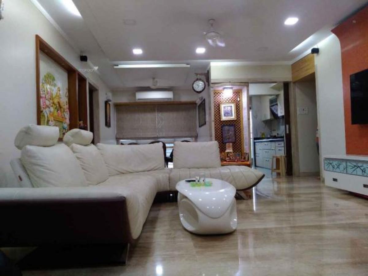 3 bedrooms House in Mumbai, India No. 42315