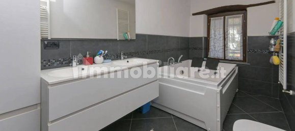 Villa de 9 dormitorios en San Damiano d'Asti, Italy No. 351290 20