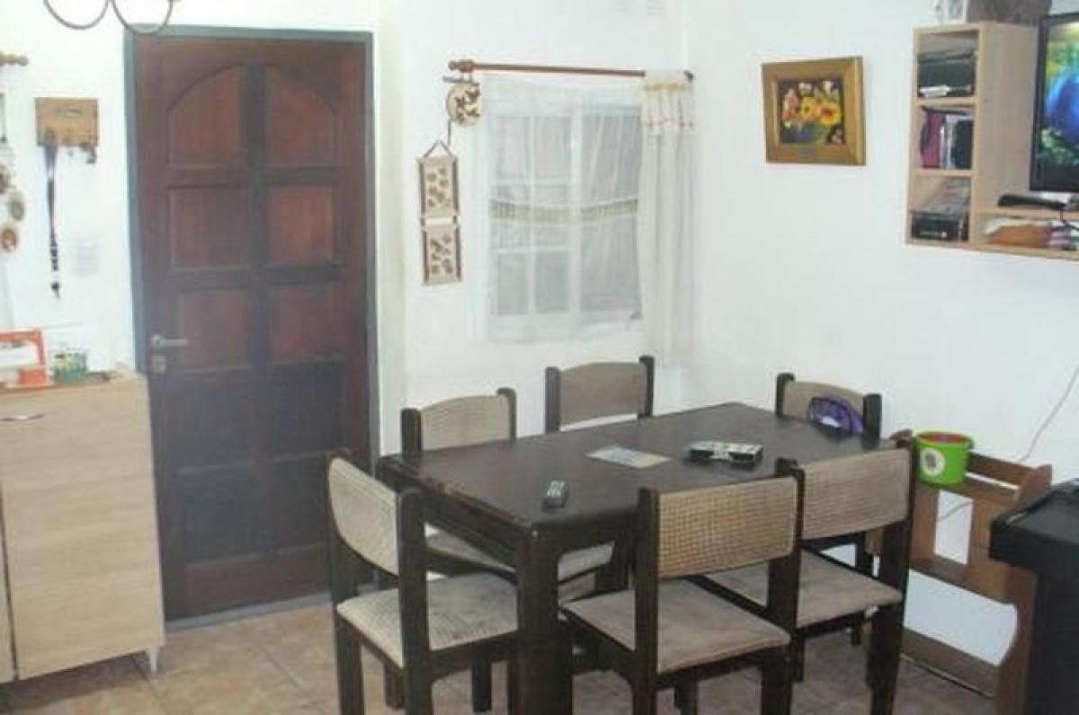 Studio in Tres de Febrero, Argentina No. 9050