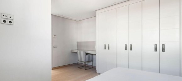 4 bedrooms Villa in La Quinta, Spain No. 40656 23