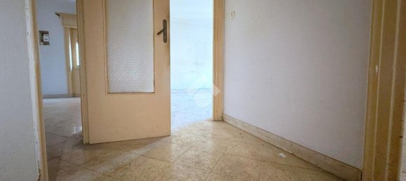 4 rooms Apartment in Palermo, Italy No. 15535 27