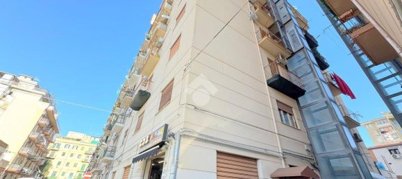 4 rooms Apartment in Palermo, Italy No. 15535 32