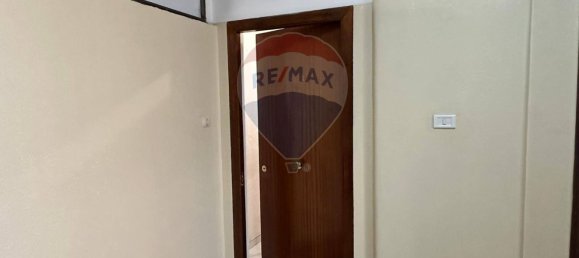 4 bedrooms Apartment in Catania, Italy No. 362978 3