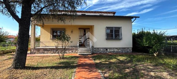 3 Schlafzimmer Villa in Uzzano, Italy, Nr. 314444 2