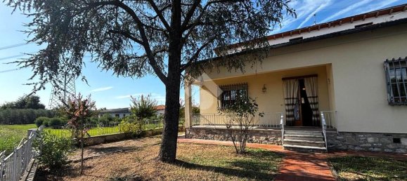 3 Schlafzimmer Villa in Uzzano, Italy, Nr. 314444 3