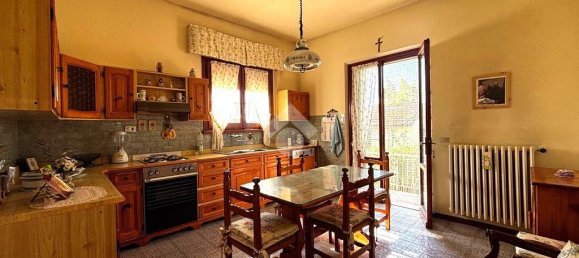3 Schlafzimmer Villa in Uzzano, Italy, Nr. 314444 8