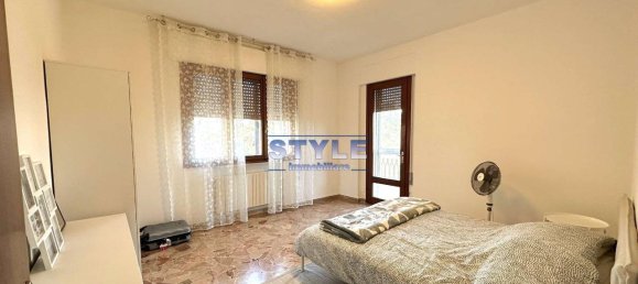 Apartamento de 4 divisões em Pianiga, Italy N.º 107875 4