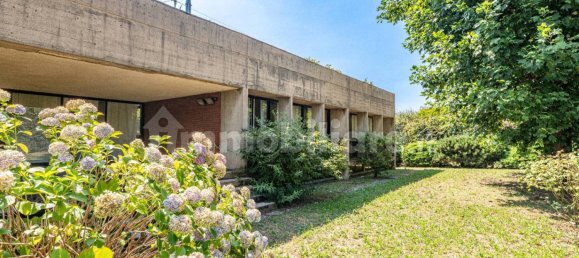 Villa de 5 dormitorios en Verano Brianza, Italy No. 296809 2