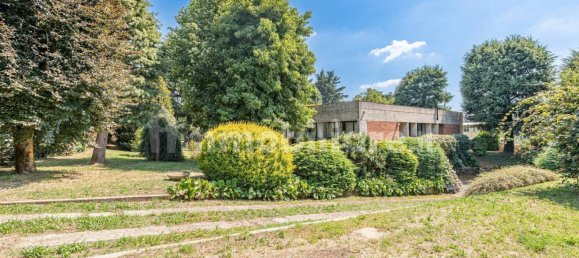 Villa de 5 dormitorios en Verano Brianza, Italy No. 296809 4