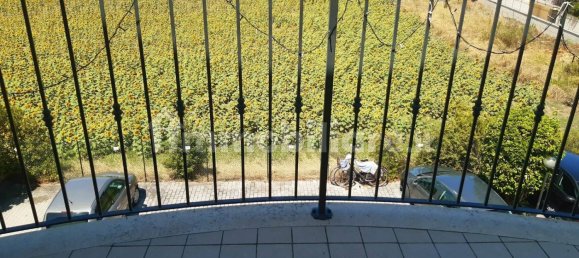 2 Schlafzimmer Wohnung in Sant'Elpidio a Mare, Italy, Nr. 294640 3