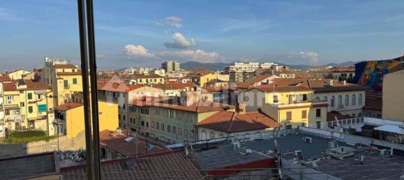 Квартира с 3 спальнями в Ливорно, Италия № 223188 27