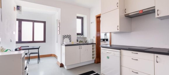 7 bedrooms Apartment in Lisbon, Portugal No. 213065 21