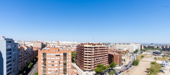 4 غرف نوم شقة في Zaragoza, Spain رقم 62054 2