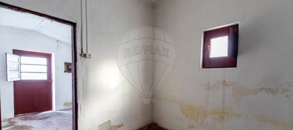 2 bedrooms House in Torres Vedras, Portugal No. 43024 10