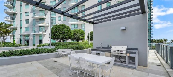 3 dormitorios propiedad comercial en alquiler en Miami, Miami-Dade, Florida, USA № 615208 30