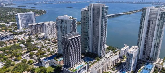 3 dormitorios propiedad comercial en alquiler en Miami, Miami-Dade, Florida, USA № 615208 2