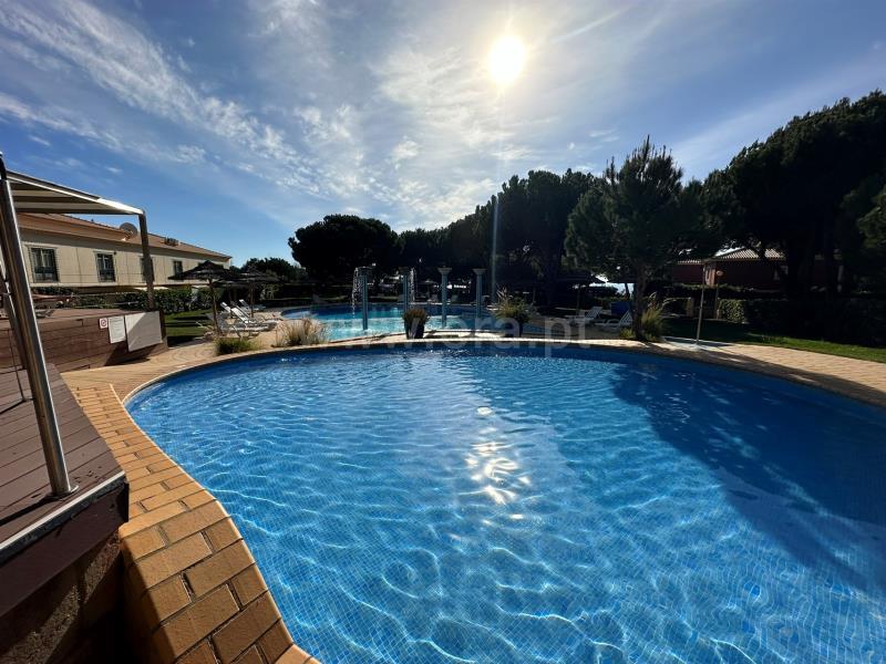 Apartamento de 2 dormitorios en Albufeira, Portugal No. 271444