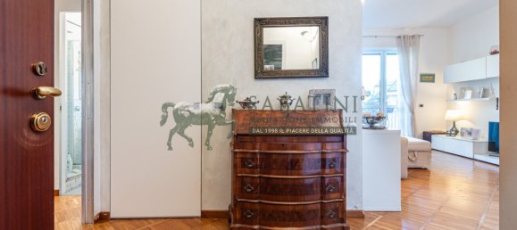 2 bedrooms Apartment in Milan, Italy No. 291801 2