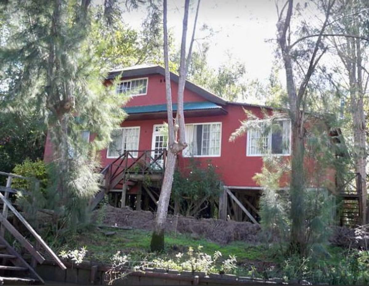 3 bedrooms House in Tigre, Argentina No. 100861