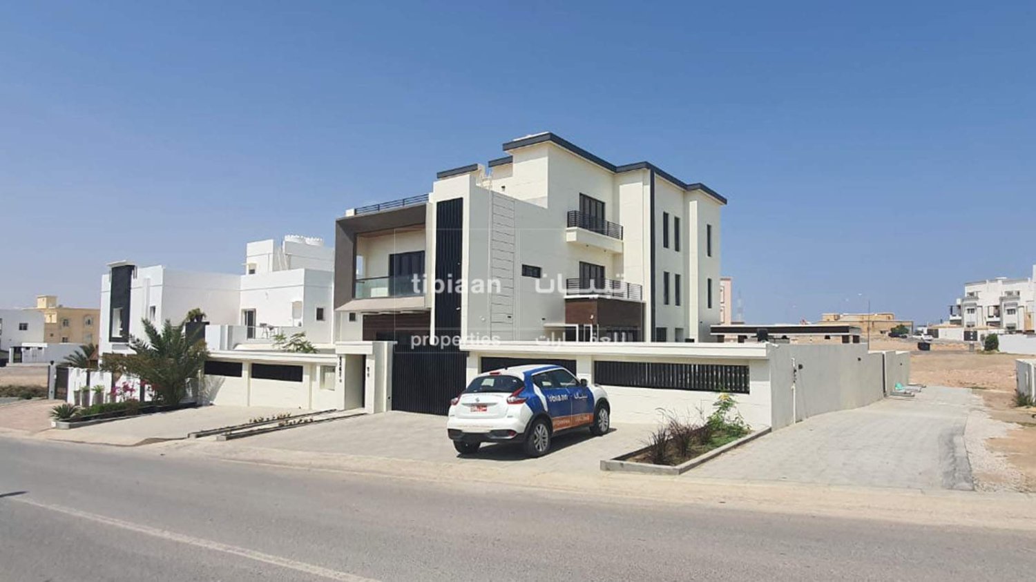 8 bedrooms Villa in Bawshar, Oman No. 171