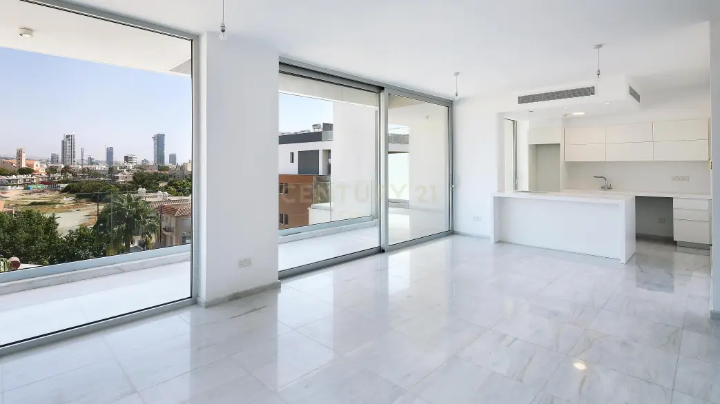 3 bedrooms Apartment in Germasogeia, Cyprus No. 3666