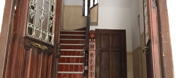 8 bedrooms Townhouse in Estepona, Spain No. 136675 3