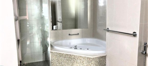 2 bedrooms Apartment in World Trade Center, UAE No. 6394 5