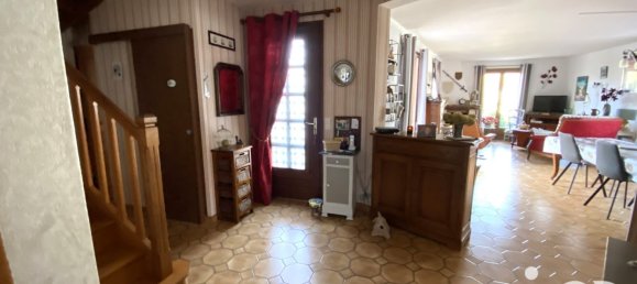 4 Schlafzimmer Haus in Loches, France, Nr. 43679 2